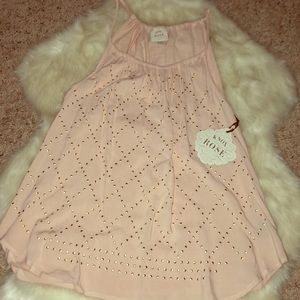 NWT. Knox Rose Pink Tank with Rose Gold Accents
